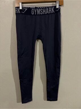 Women’s Gymshark Navy Blue Performance Leggings size small EUC